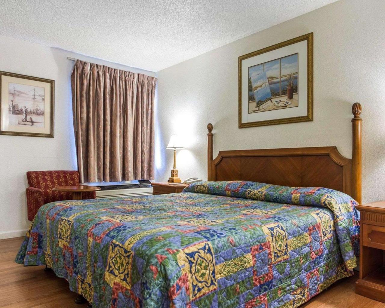 Rodeway Inn Vallejo Exterior photo